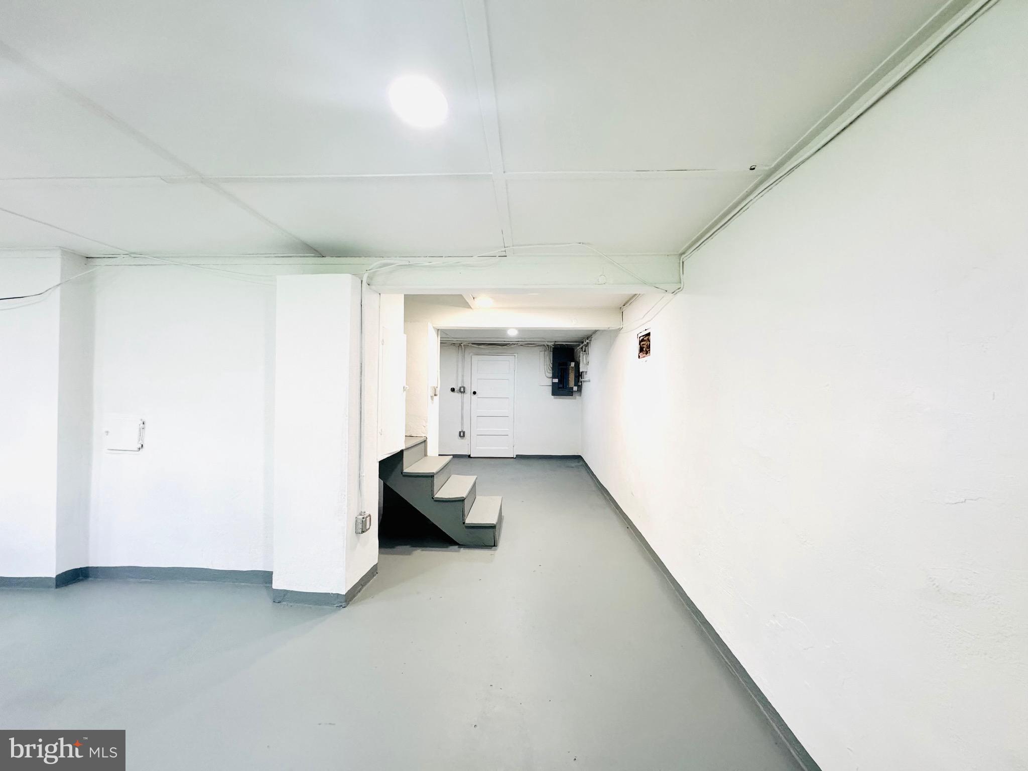 WOODSIDE - Residential