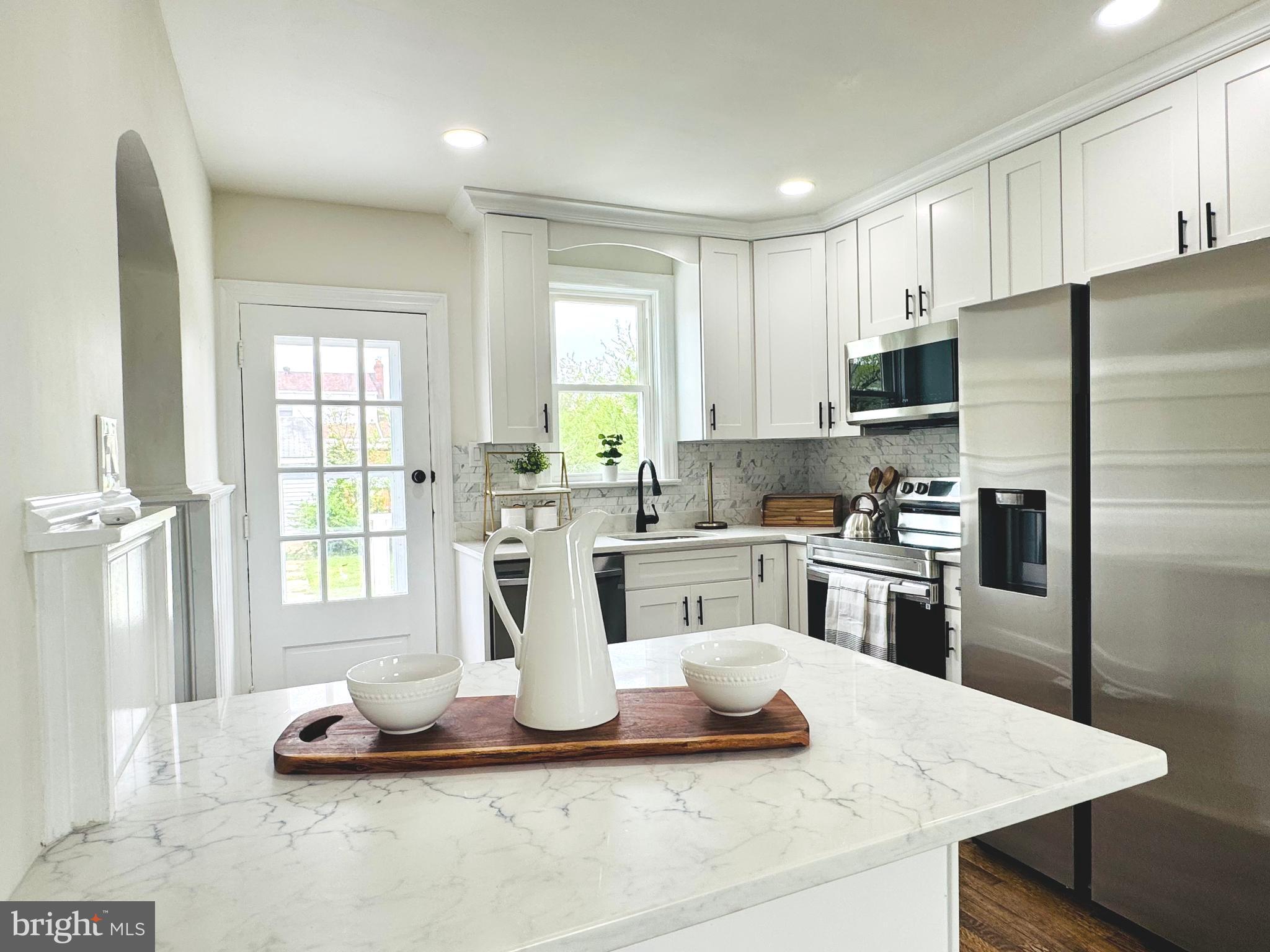 WOODSIDE - Residential