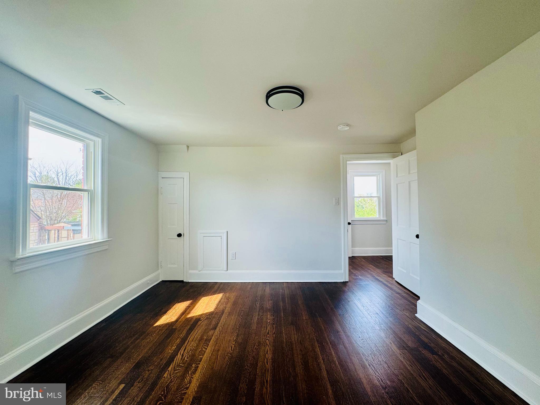 WOODSIDE - Residential