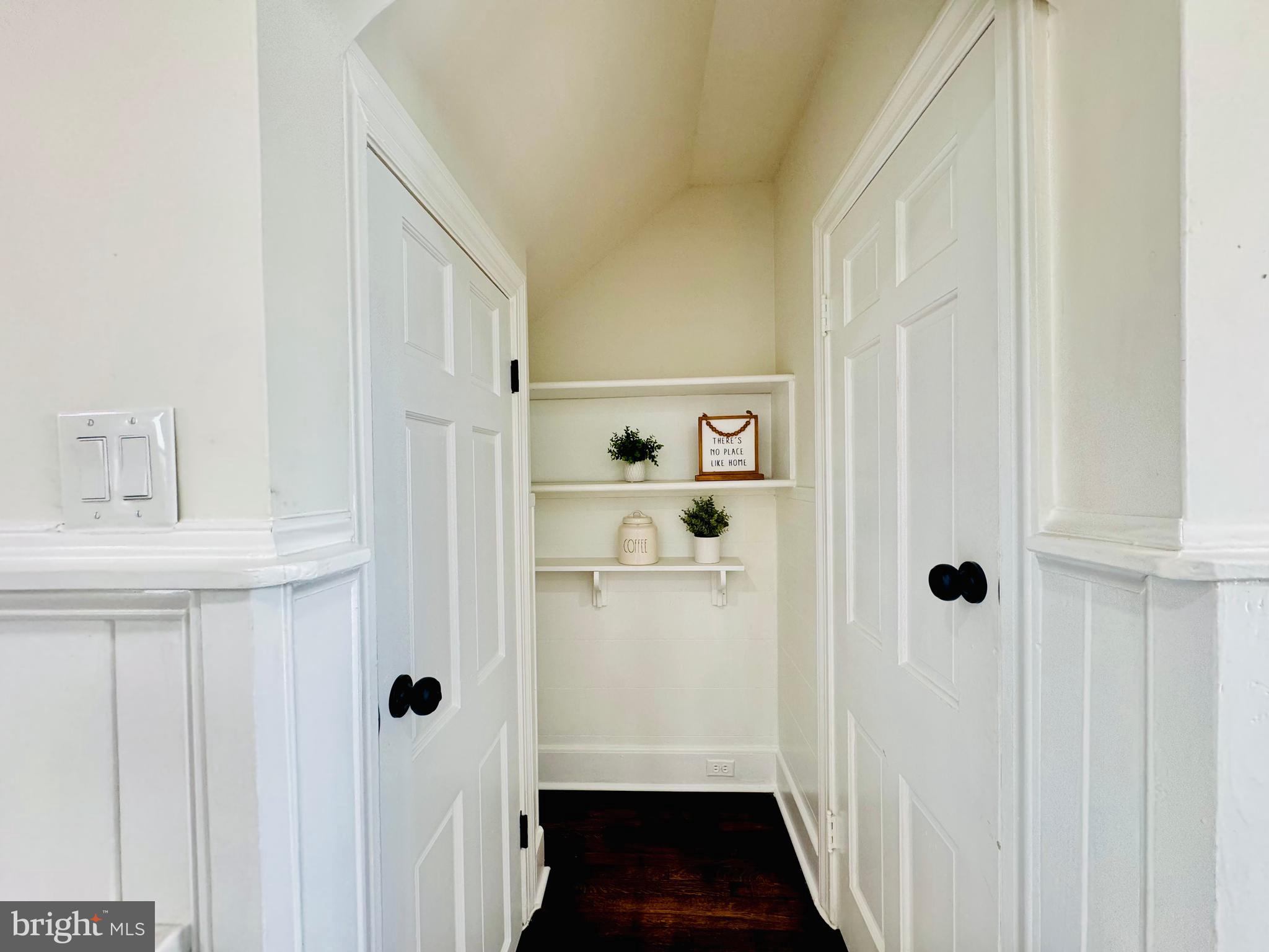 WOODSIDE - Residential