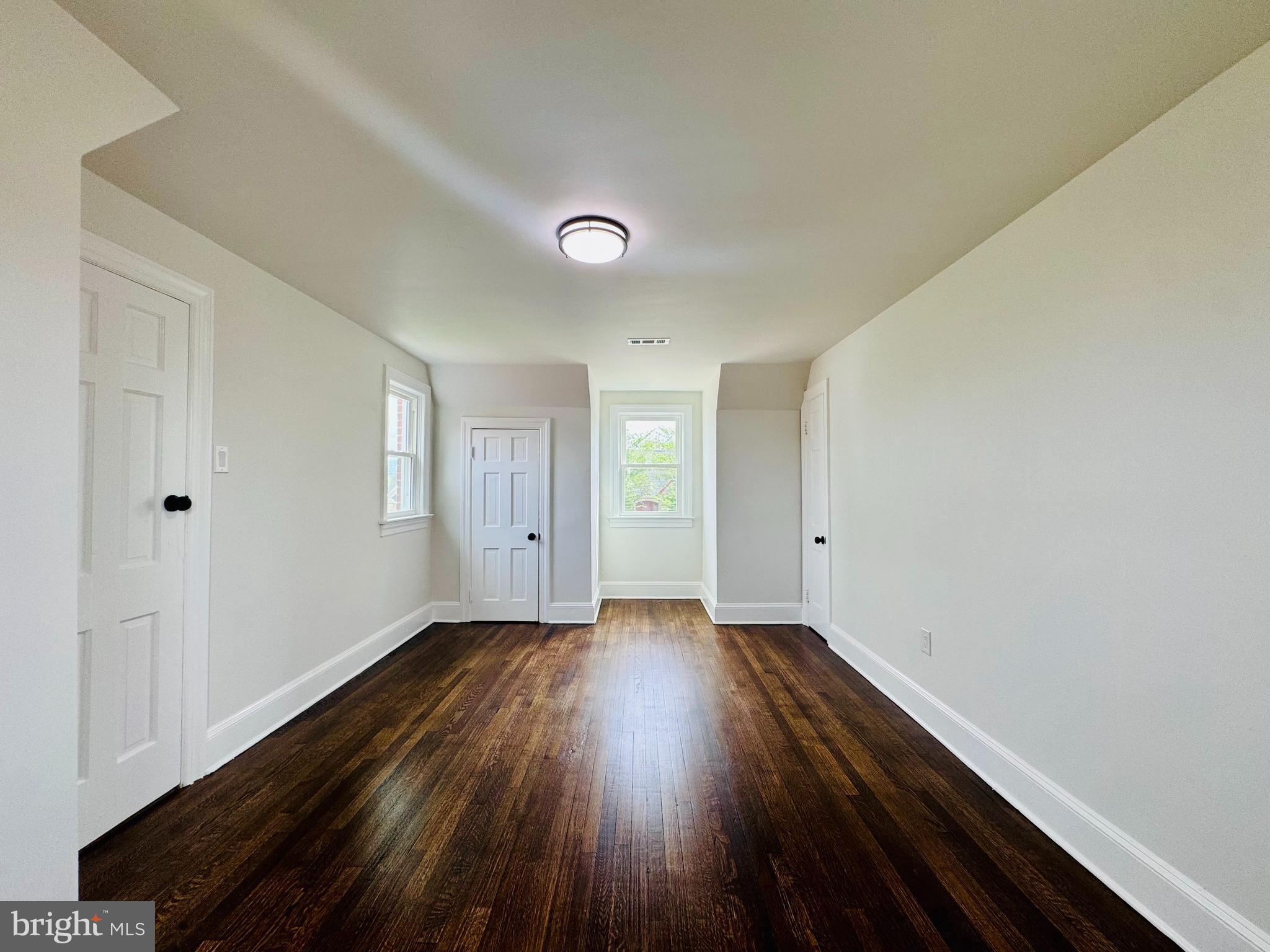 WOODSIDE - Residential