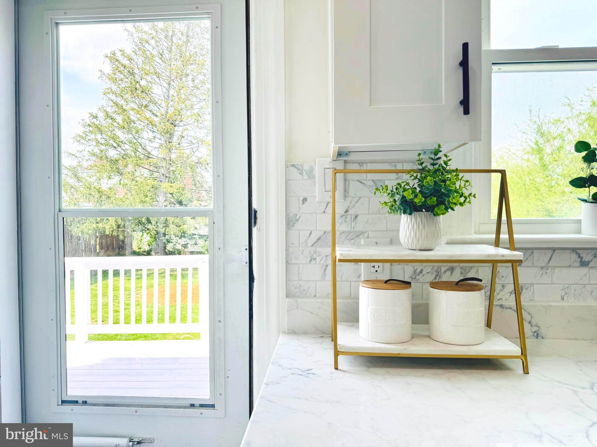 WOODSIDE - Residential