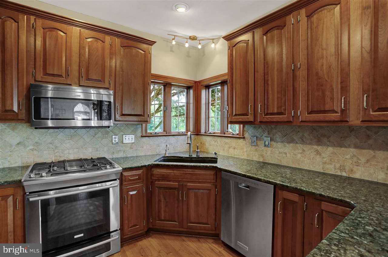 MAYAPPLE VILLAGE - Residential