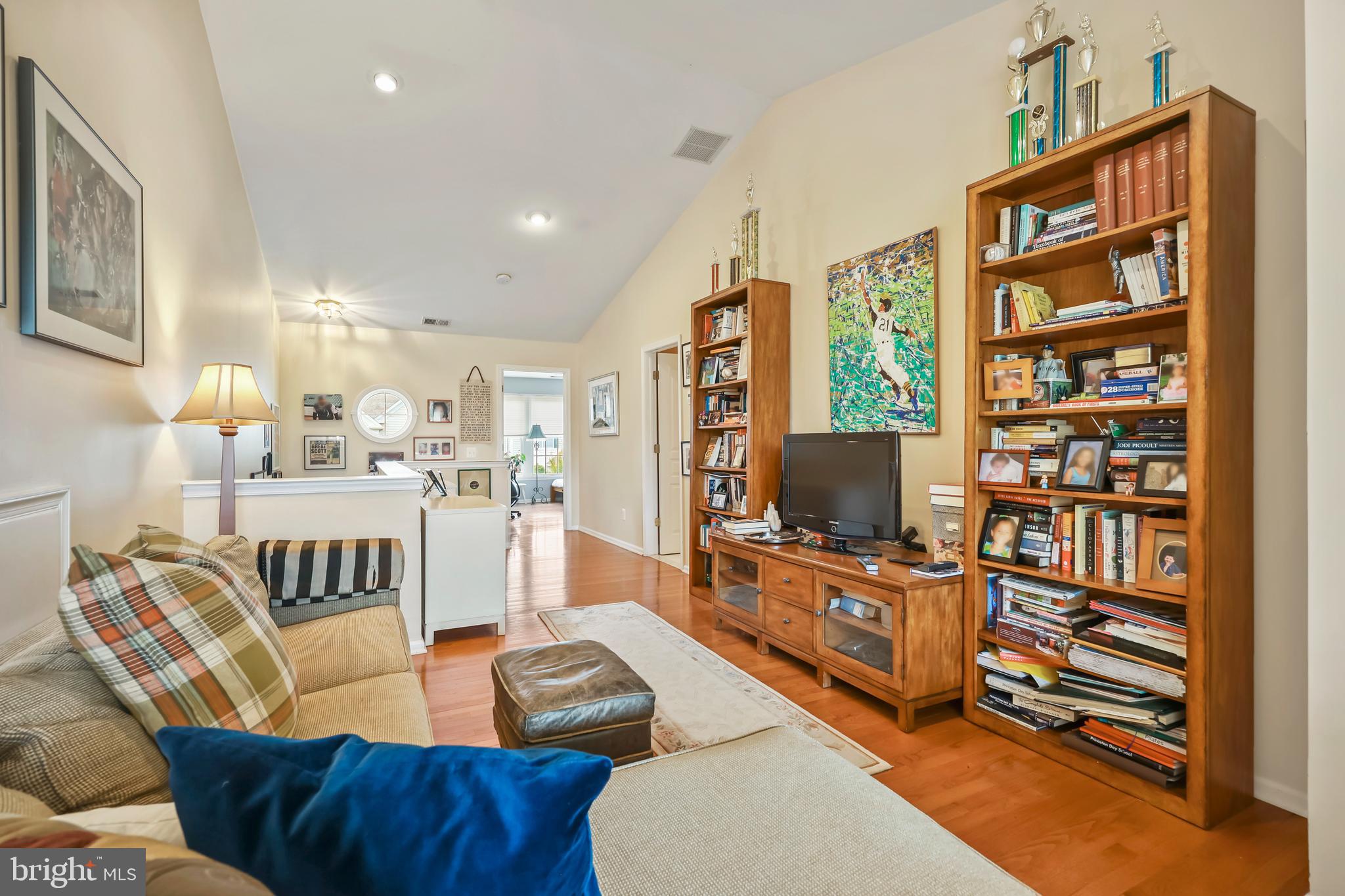 FIELDWOOD MANORS - Residential