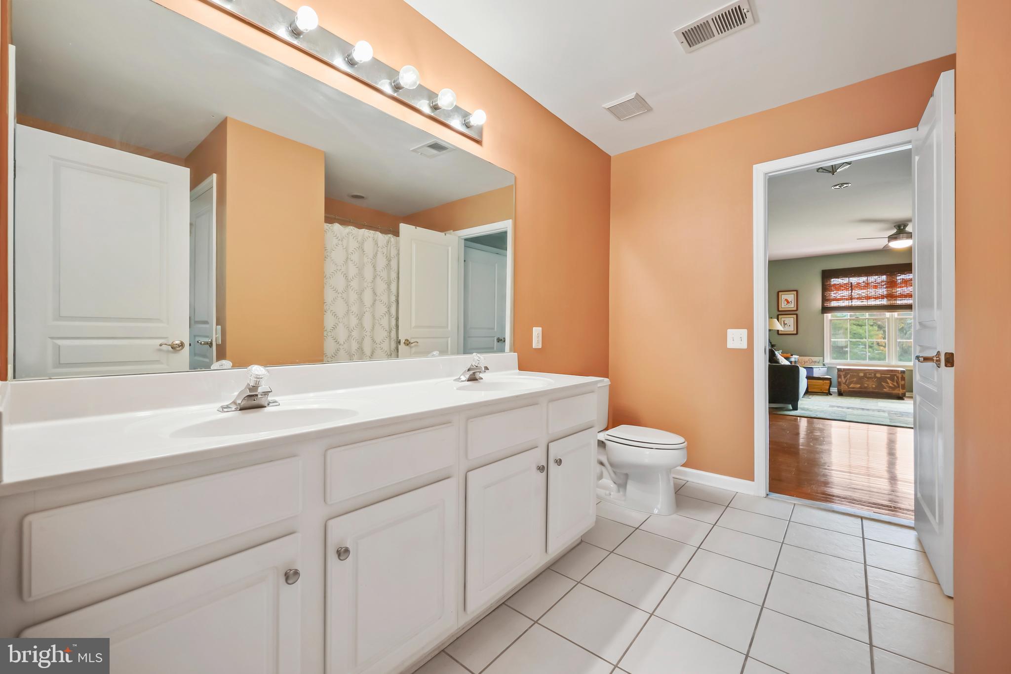 FIELDWOOD MANORS - Residential