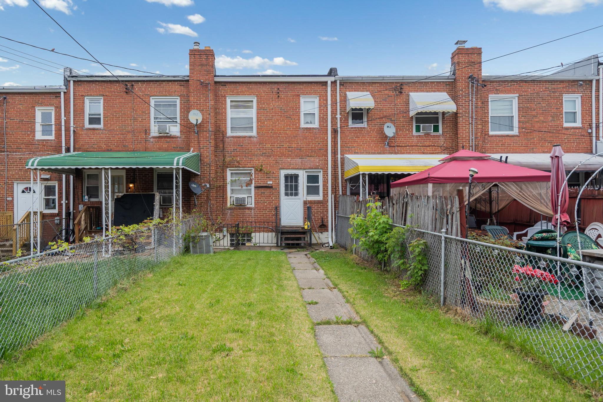 CLAREMONT-FREEDOM - Residential