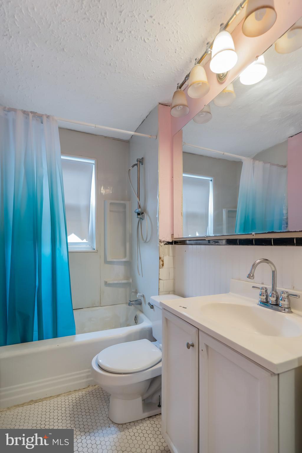 CLAREMONT-FREEDOM - Residential