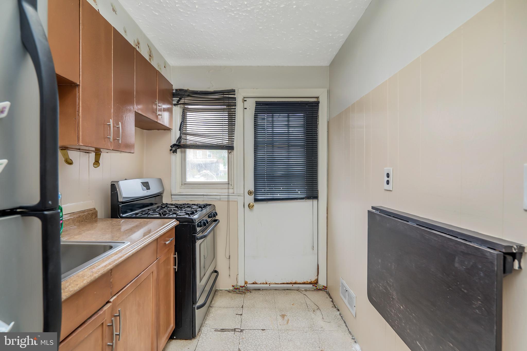 CLAREMONT-FREEDOM - Residential