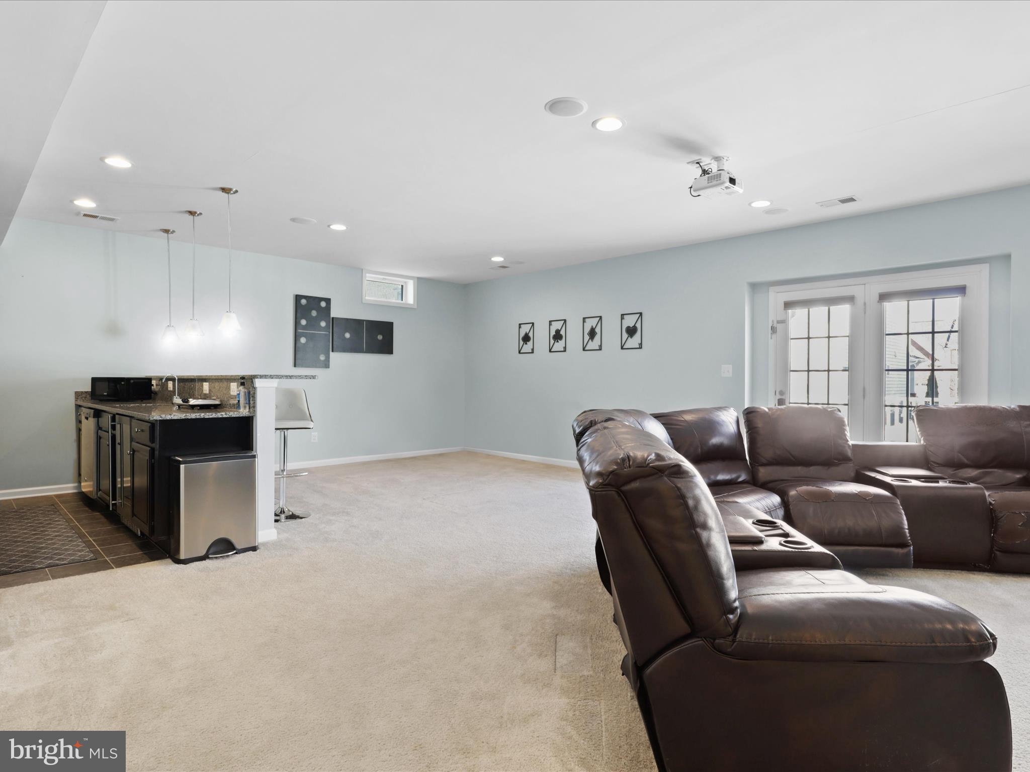 MAY'S QUARTER - Residential Lease