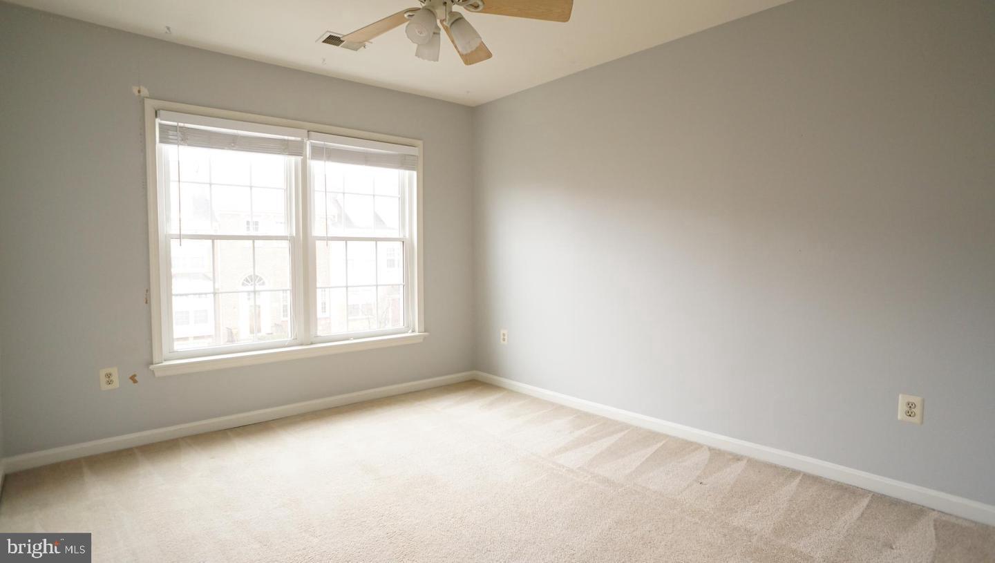 LIFESTYLE AT SULLY STATION - Residential Lease