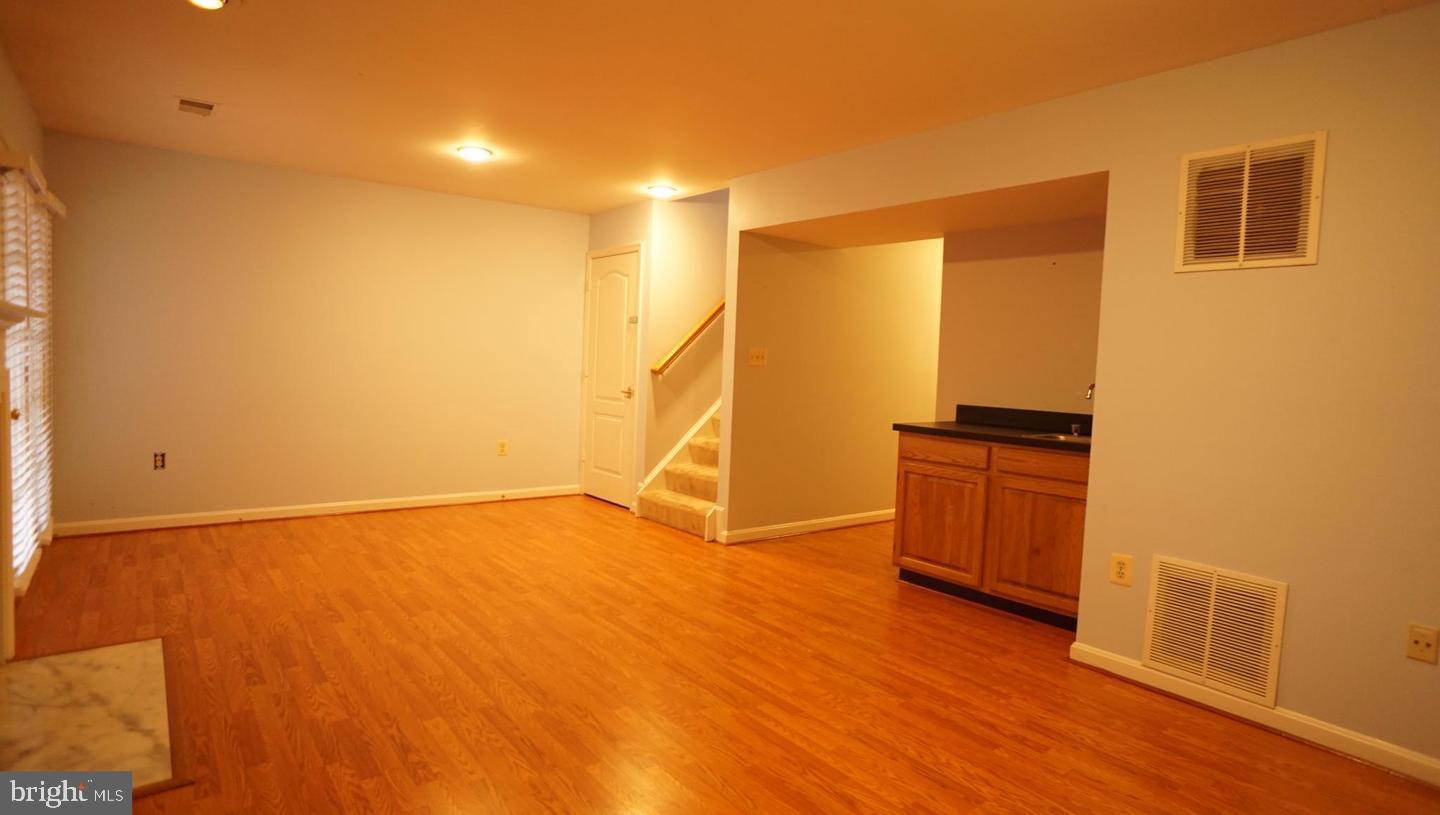 LIFESTYLE AT SULLY STATION - Residential Lease