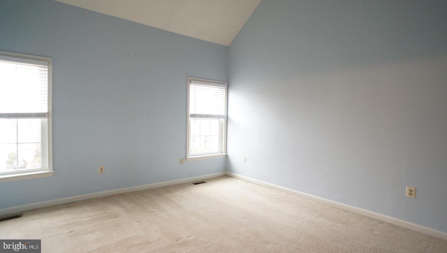 LIFESTYLE AT SULLY STATION - Residential Lease