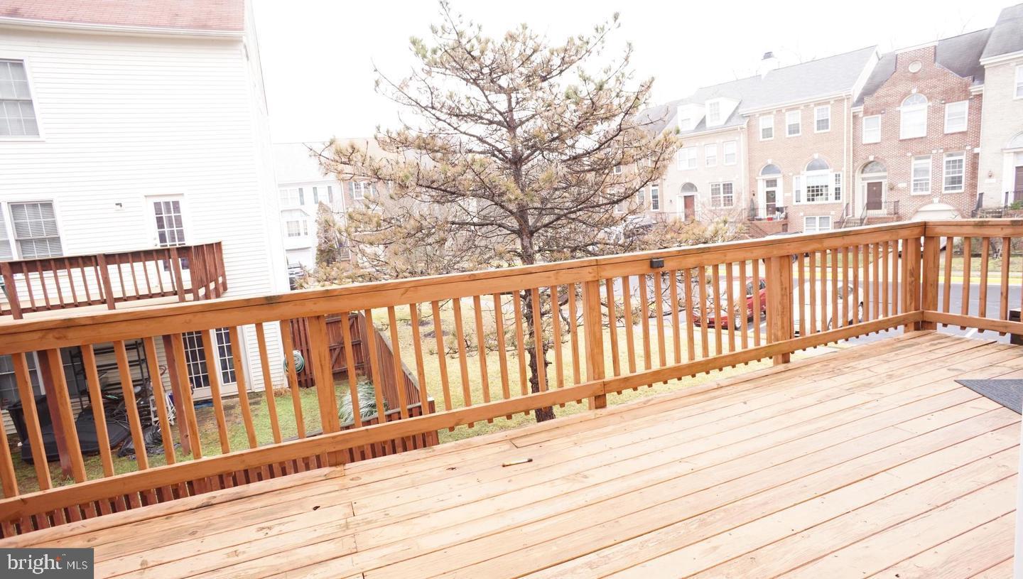 LIFESTYLE AT SULLY STATION - Residential Lease