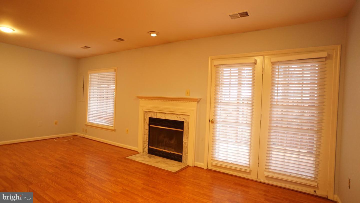 LIFESTYLE AT SULLY STATION - Residential Lease