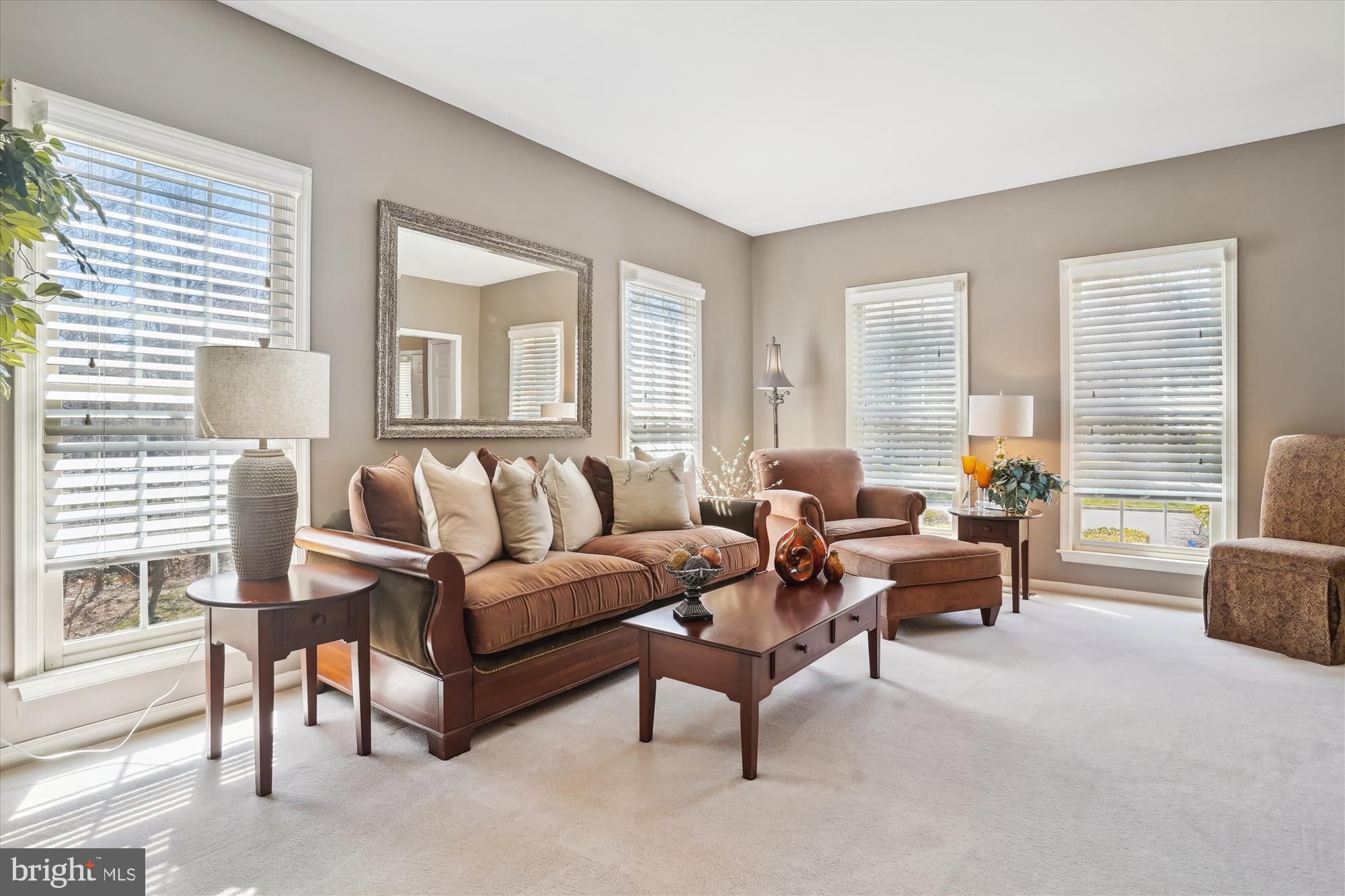 CROSSPOINTE - Residential