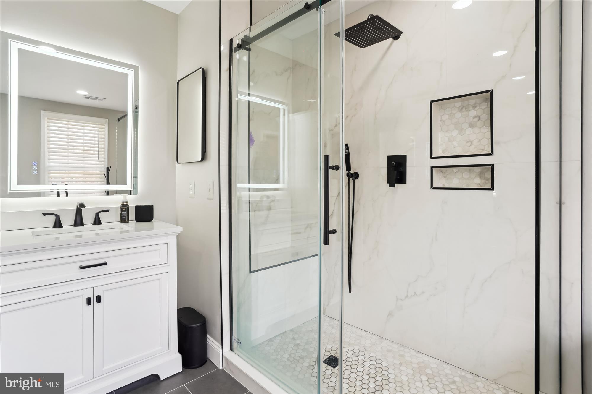 CROSSPOINTE - Residential