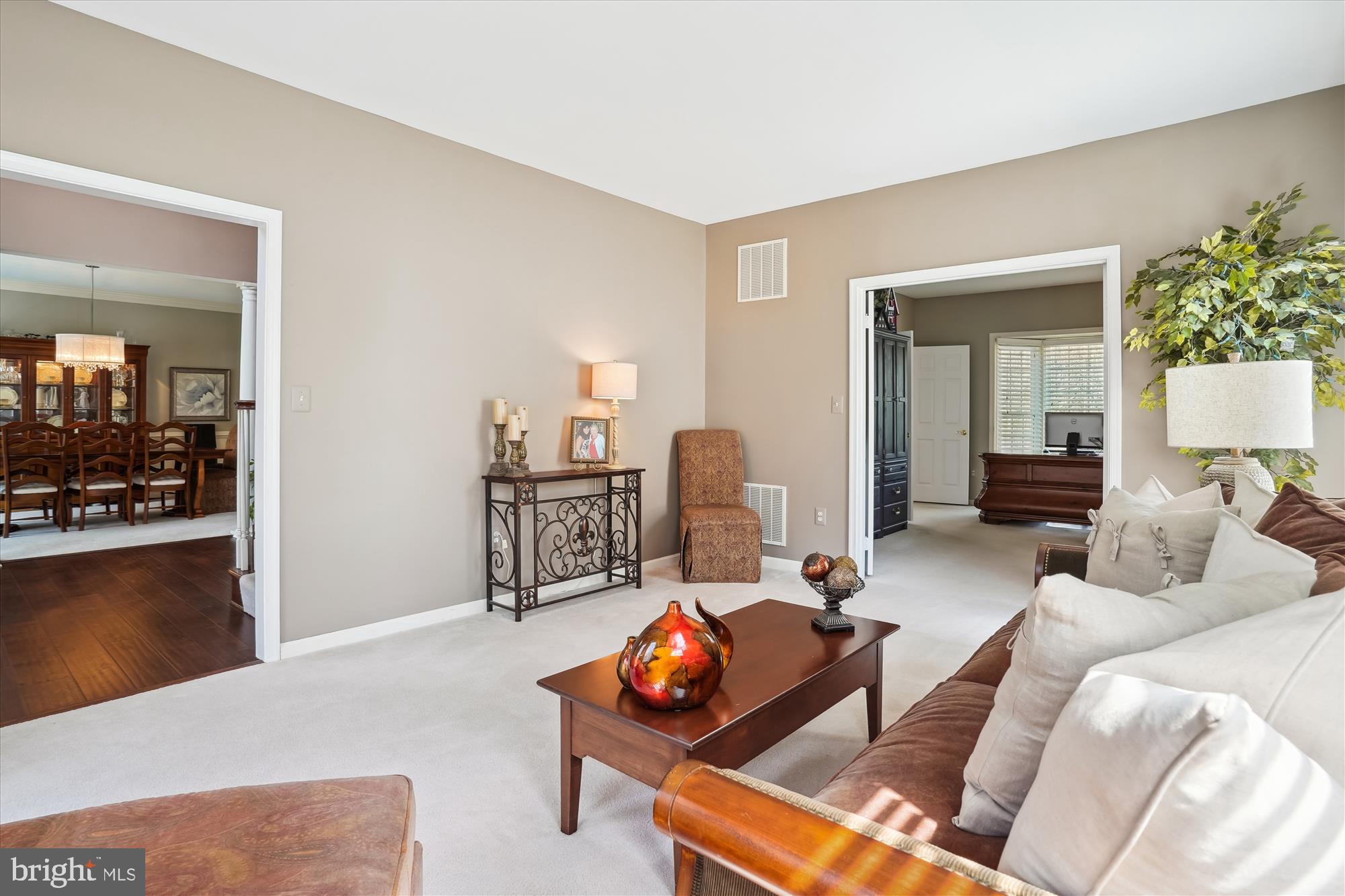 CROSSPOINTE - Residential