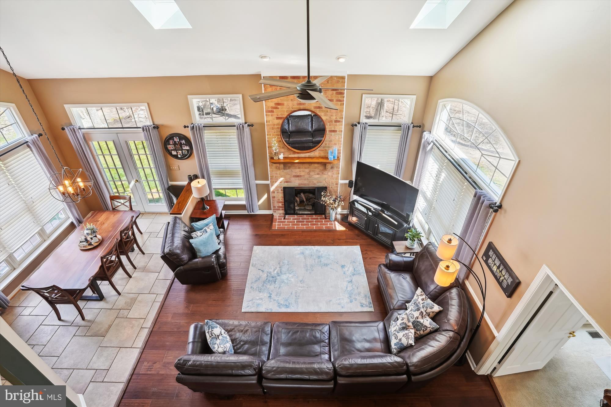 CROSSPOINTE - Residential