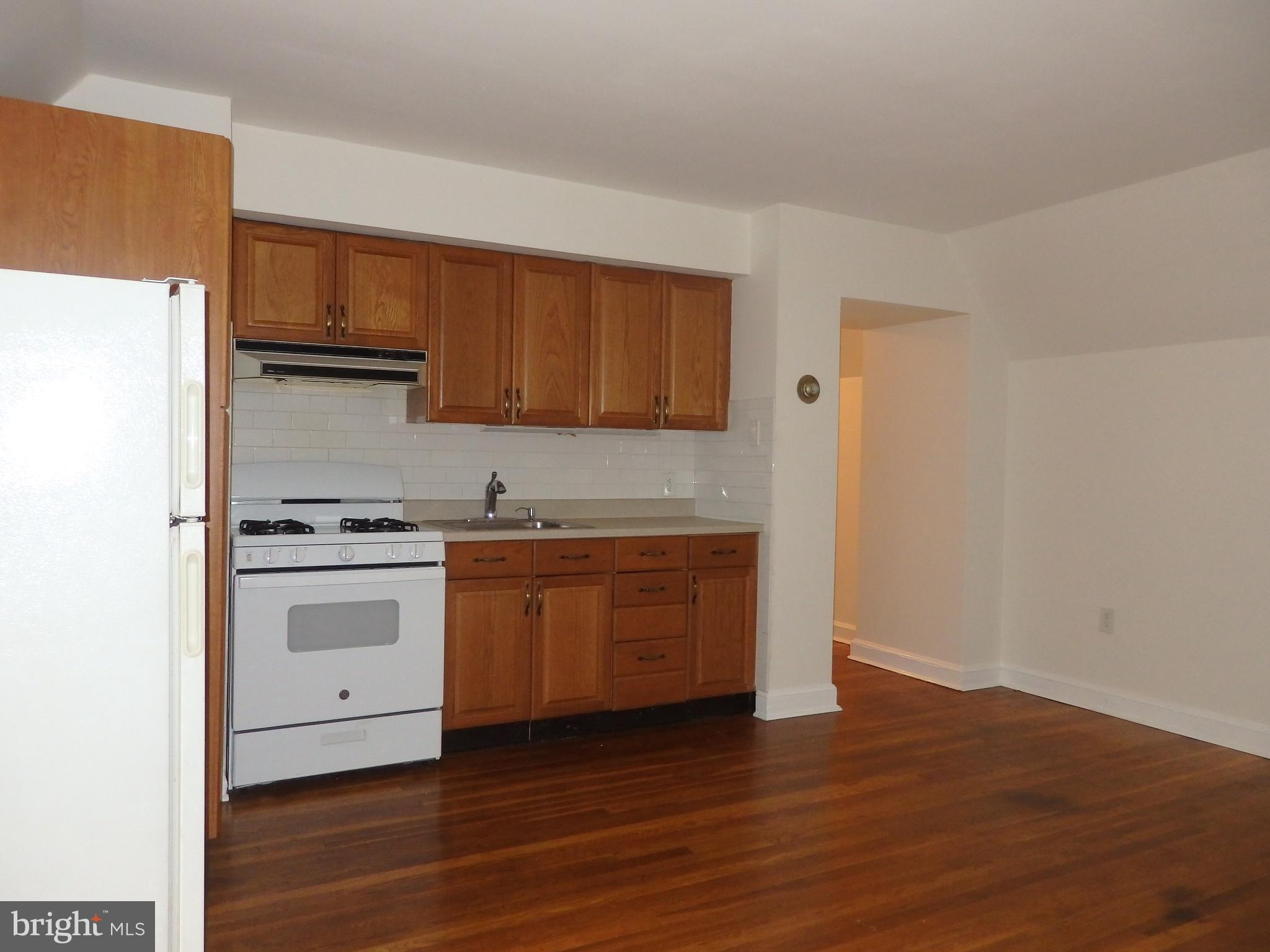 WYNNEWOOD PARK - Residential Lease