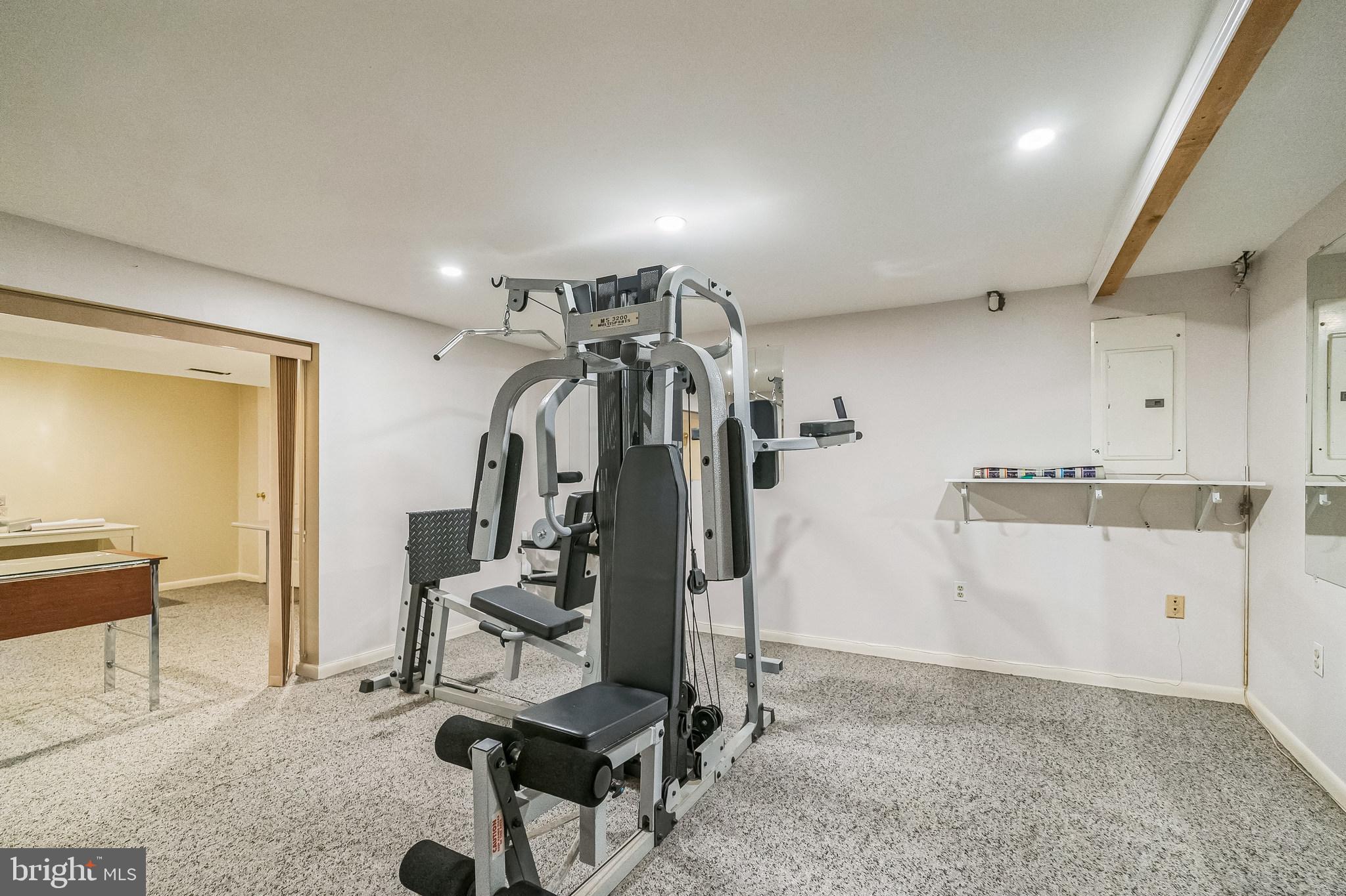 NORRISTOWN - Residential