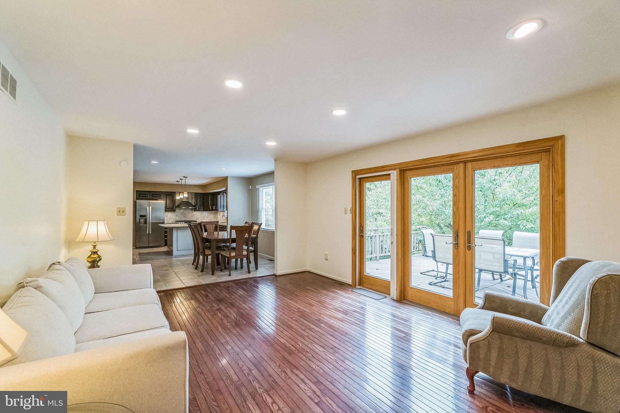 NORRISTOWN - Residential