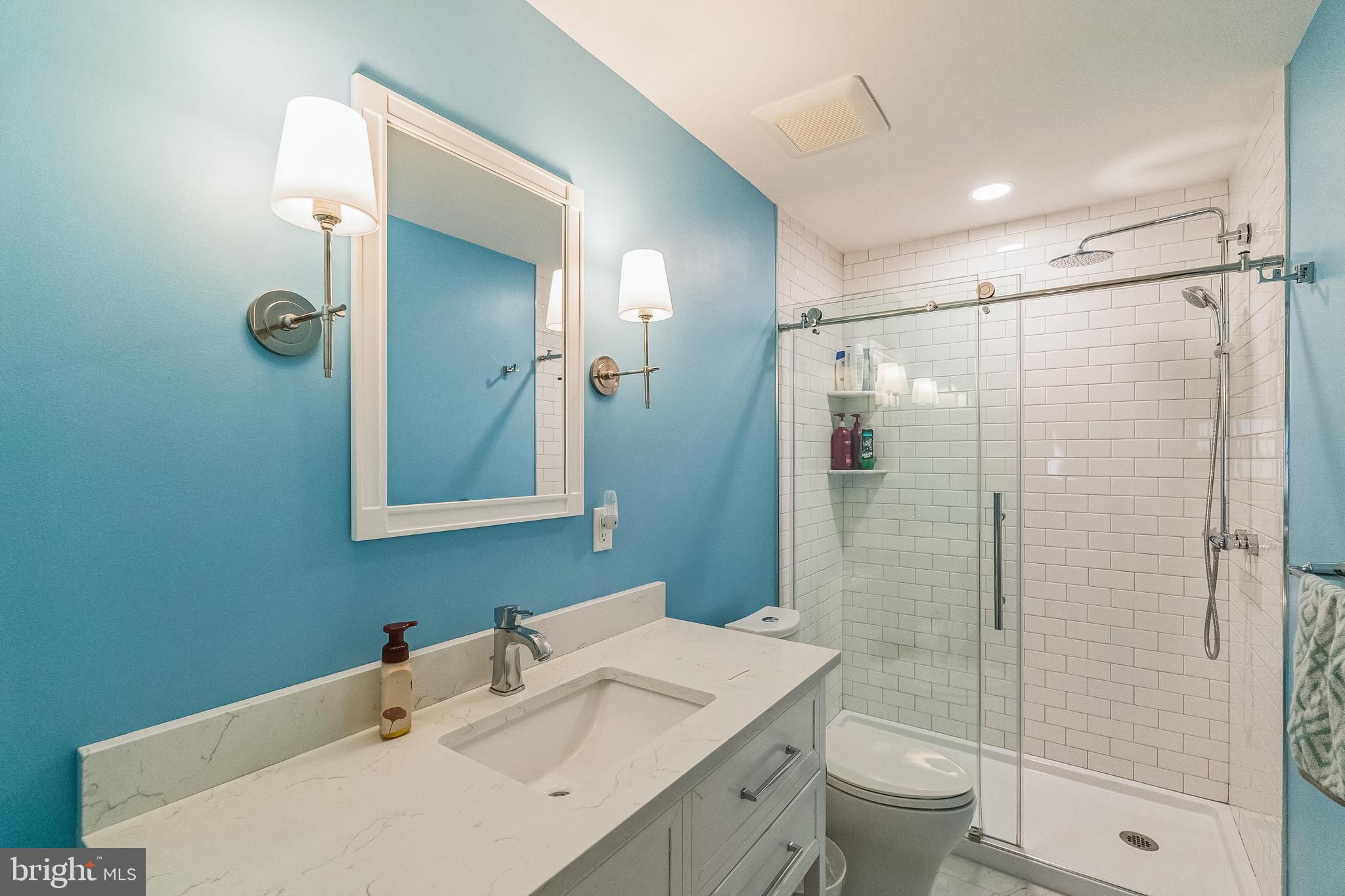 NORRISTOWN - Residential