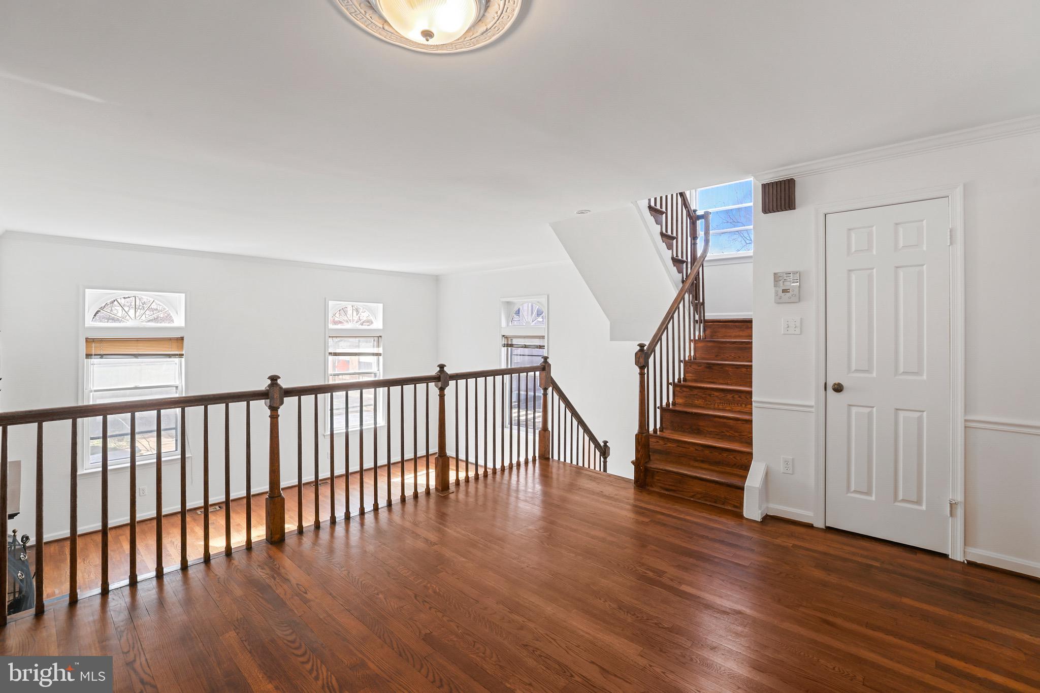 ADAMS HOUSE - Residential