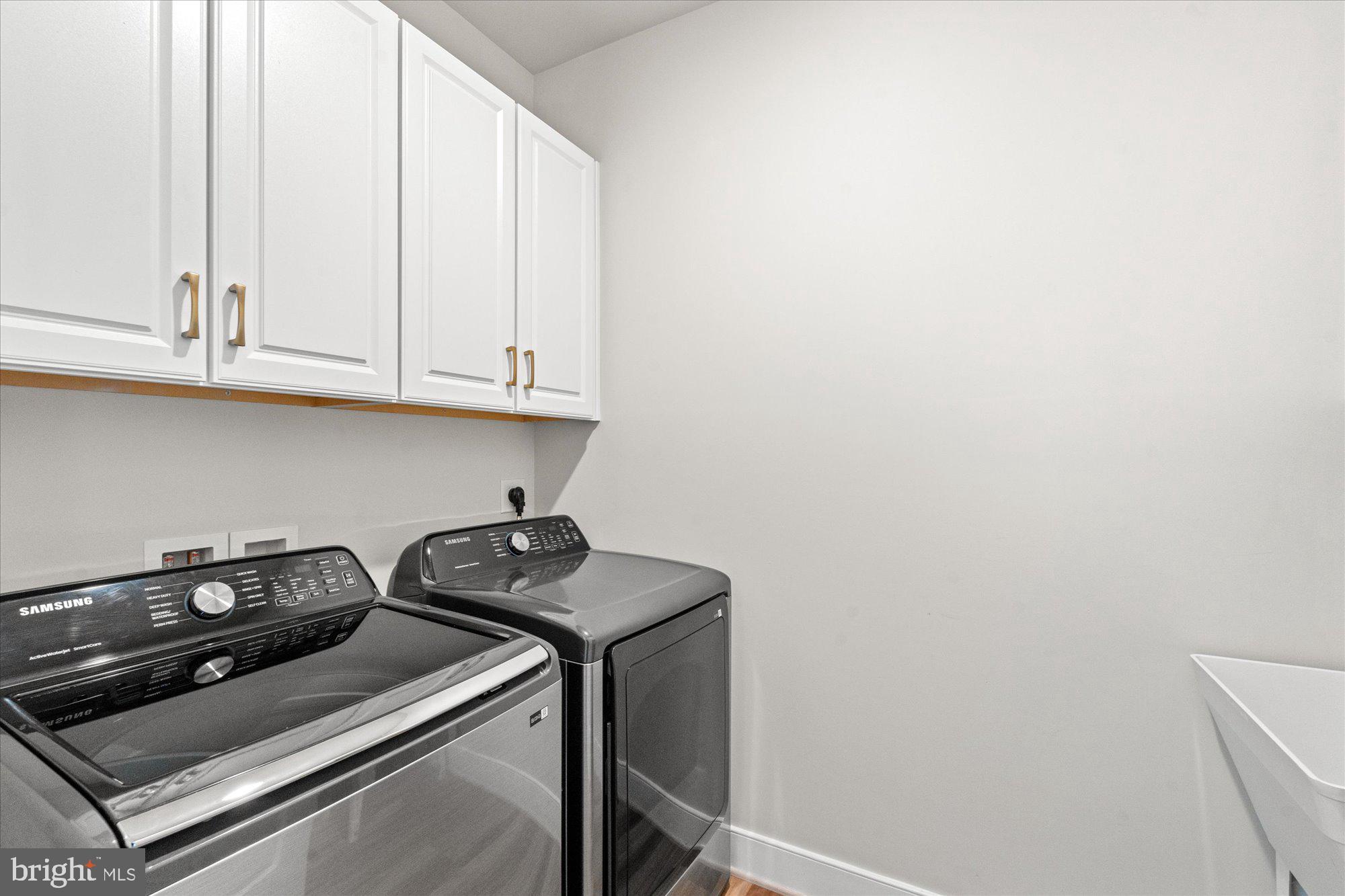 POTOMAC SHORES - Residential Lease