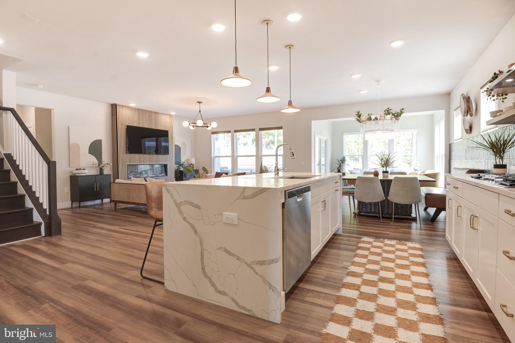 POTOMAC SHORES - Residential Lease