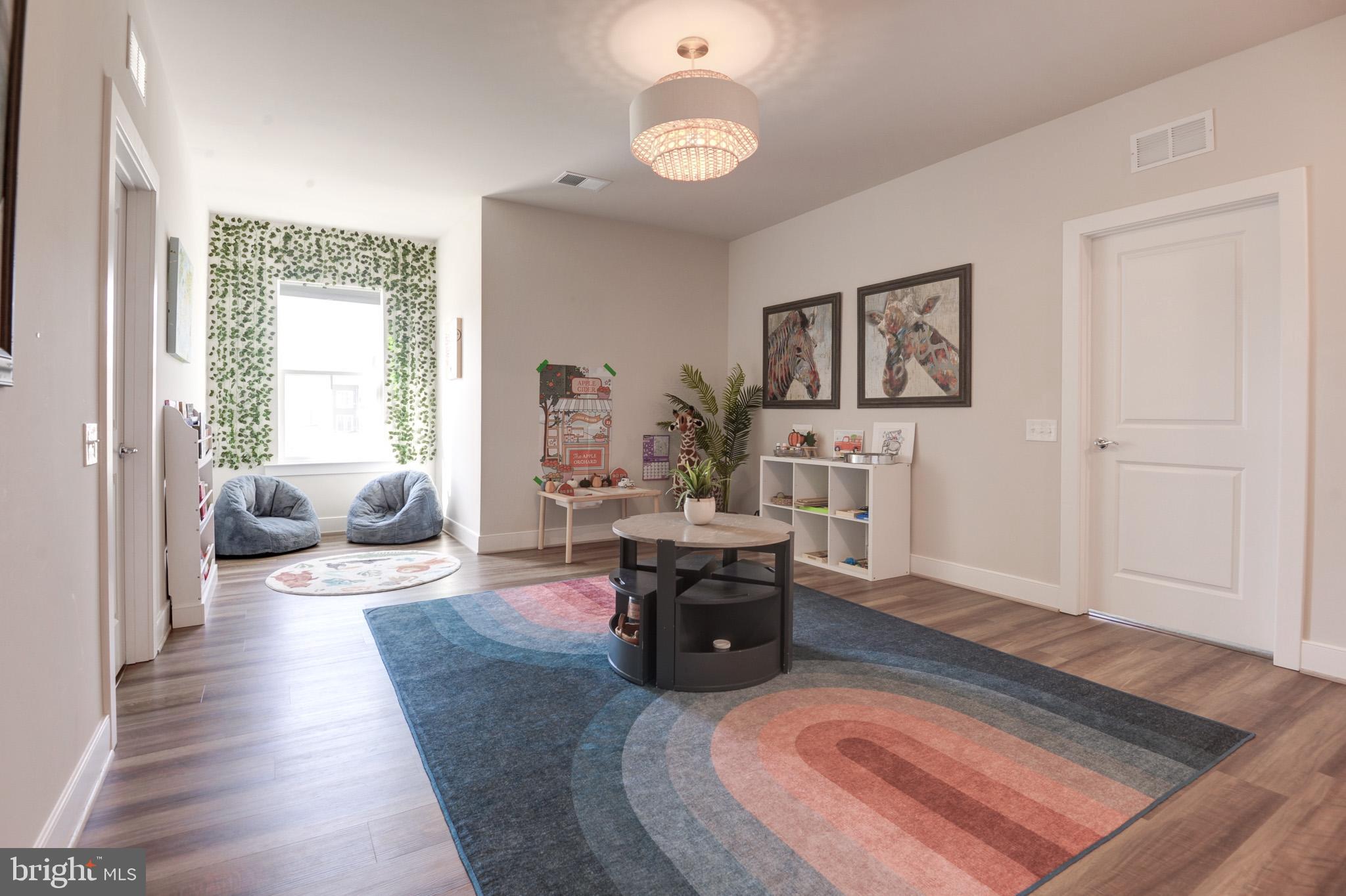 POTOMAC SHORES - Residential Lease