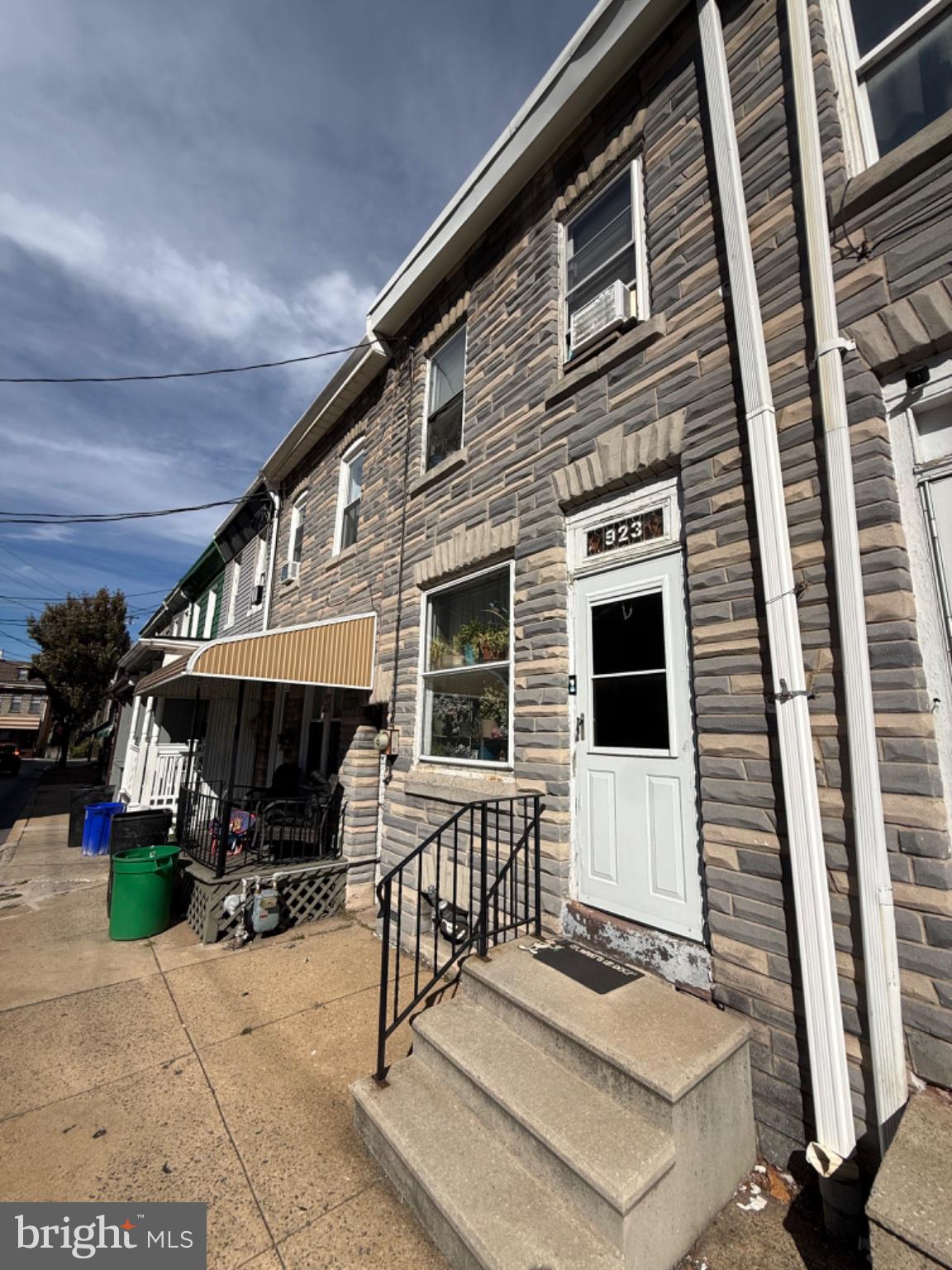 923 COTTON STREET