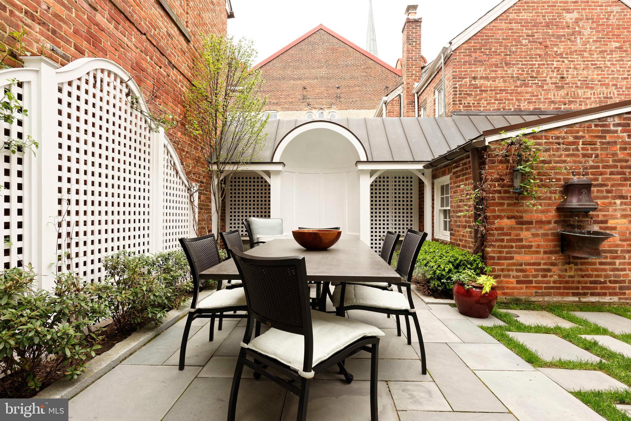 OLD TOWN - Residential