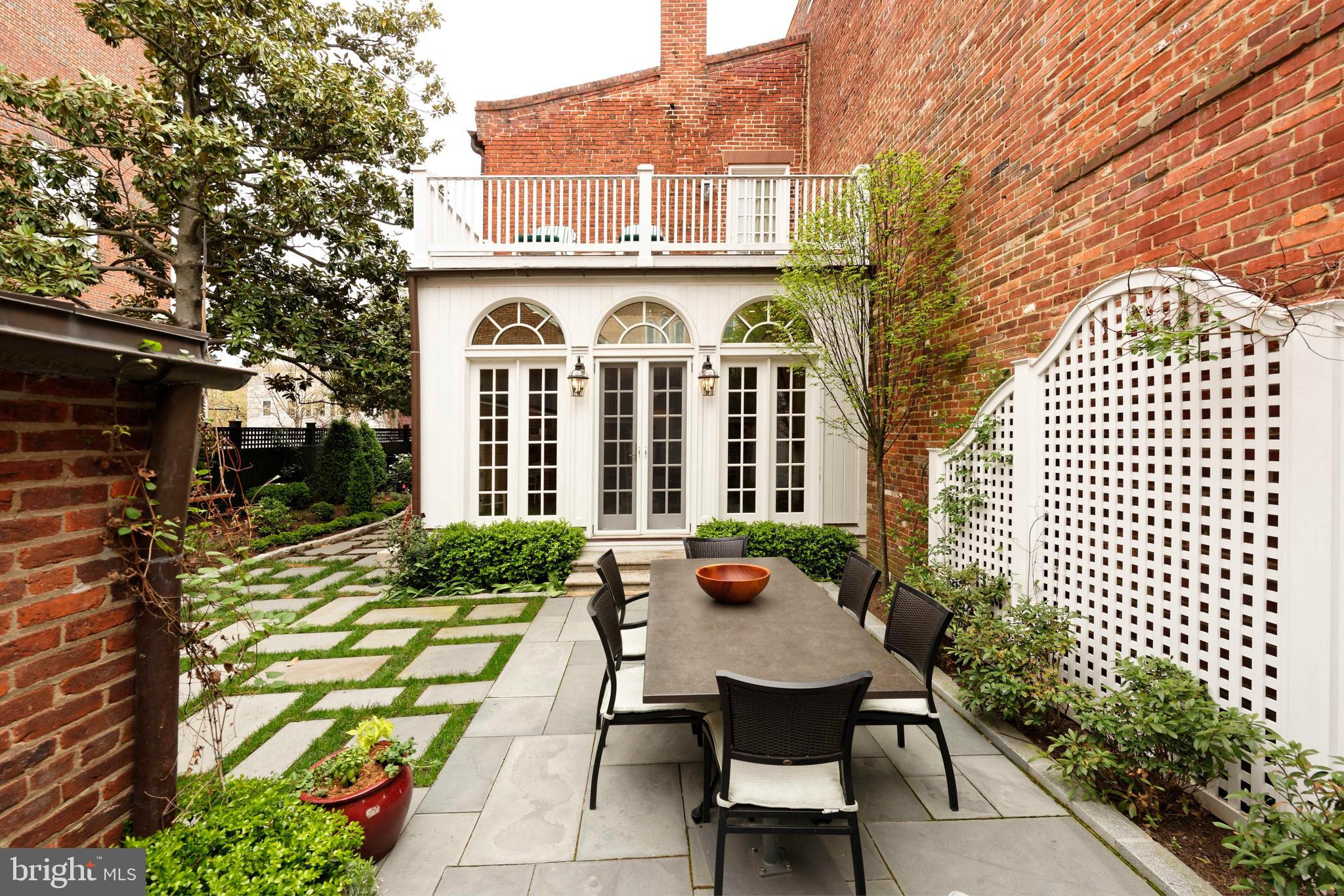 OLD TOWN - Residential