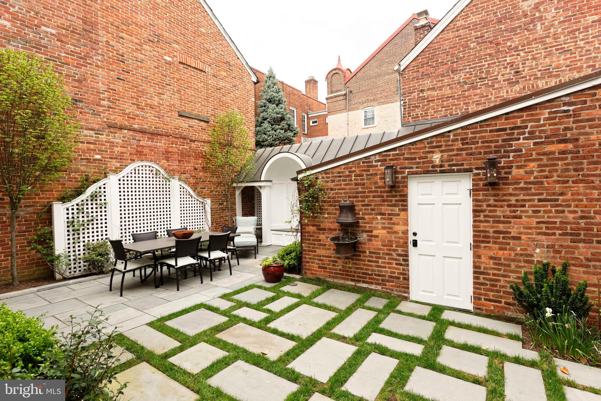 OLD TOWN - Residential