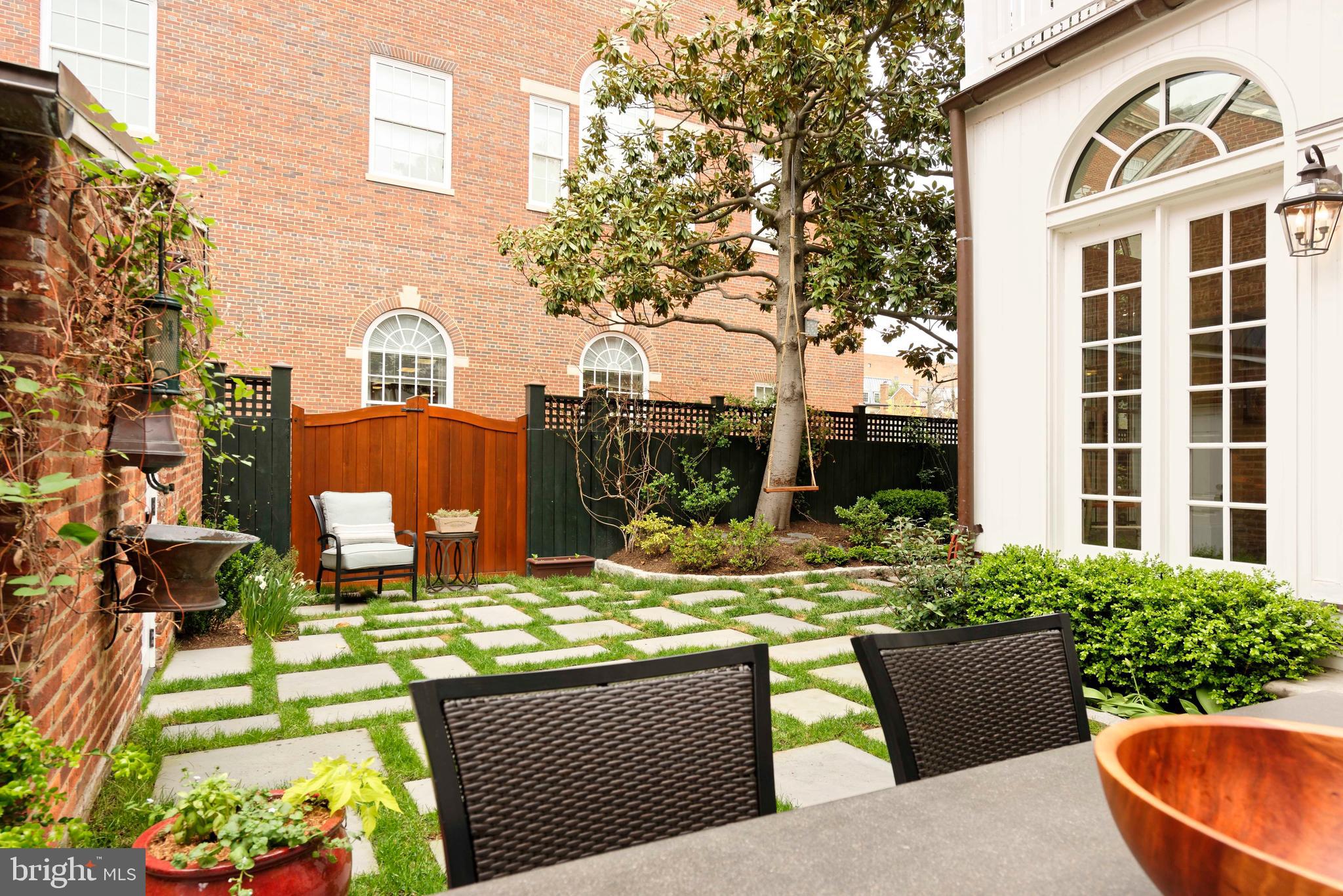 OLD TOWN - Residential