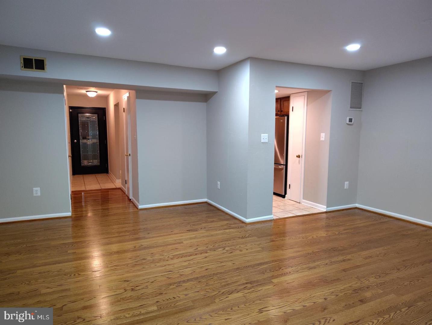 LAKE RIDGE - Residential Lease