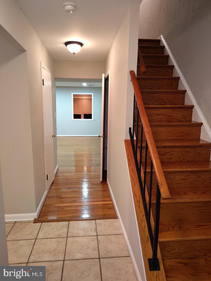 LAKE RIDGE - Residential Lease