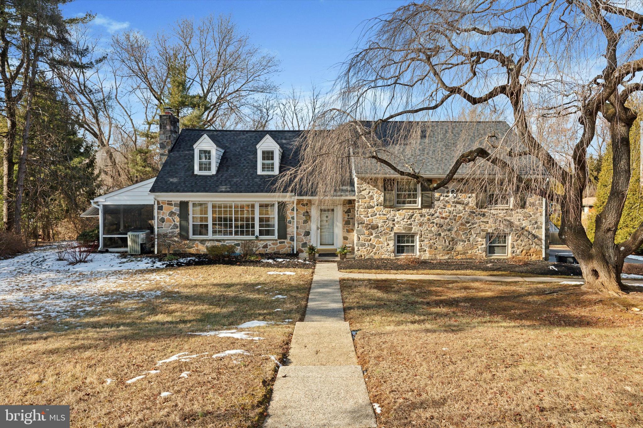 VALLEY FORGE ESTS - Residential