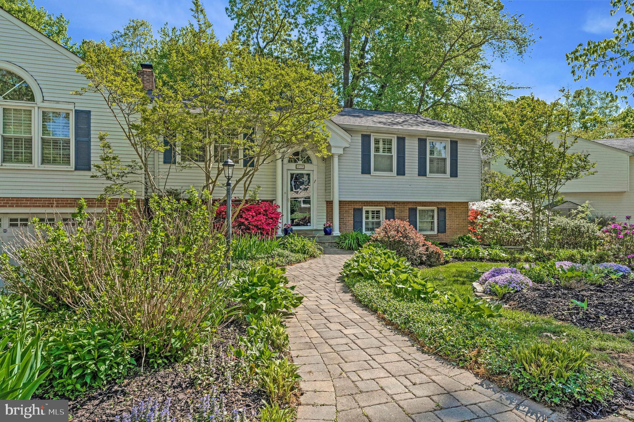 4929 BEXLEY LANE