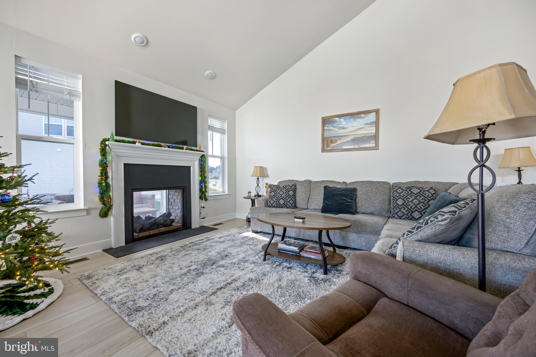 CHASE OAKS - Residential