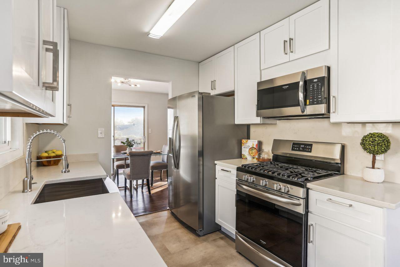 DRESDEN GREEN - Residential