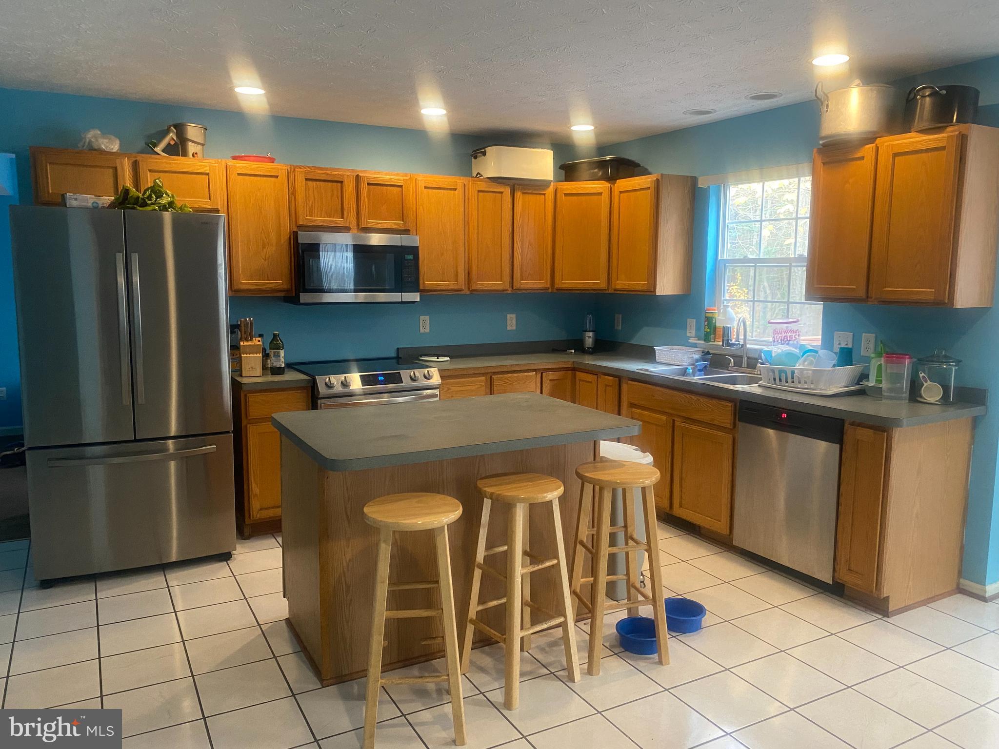 TIMBER LANE THE WOODS - Residential