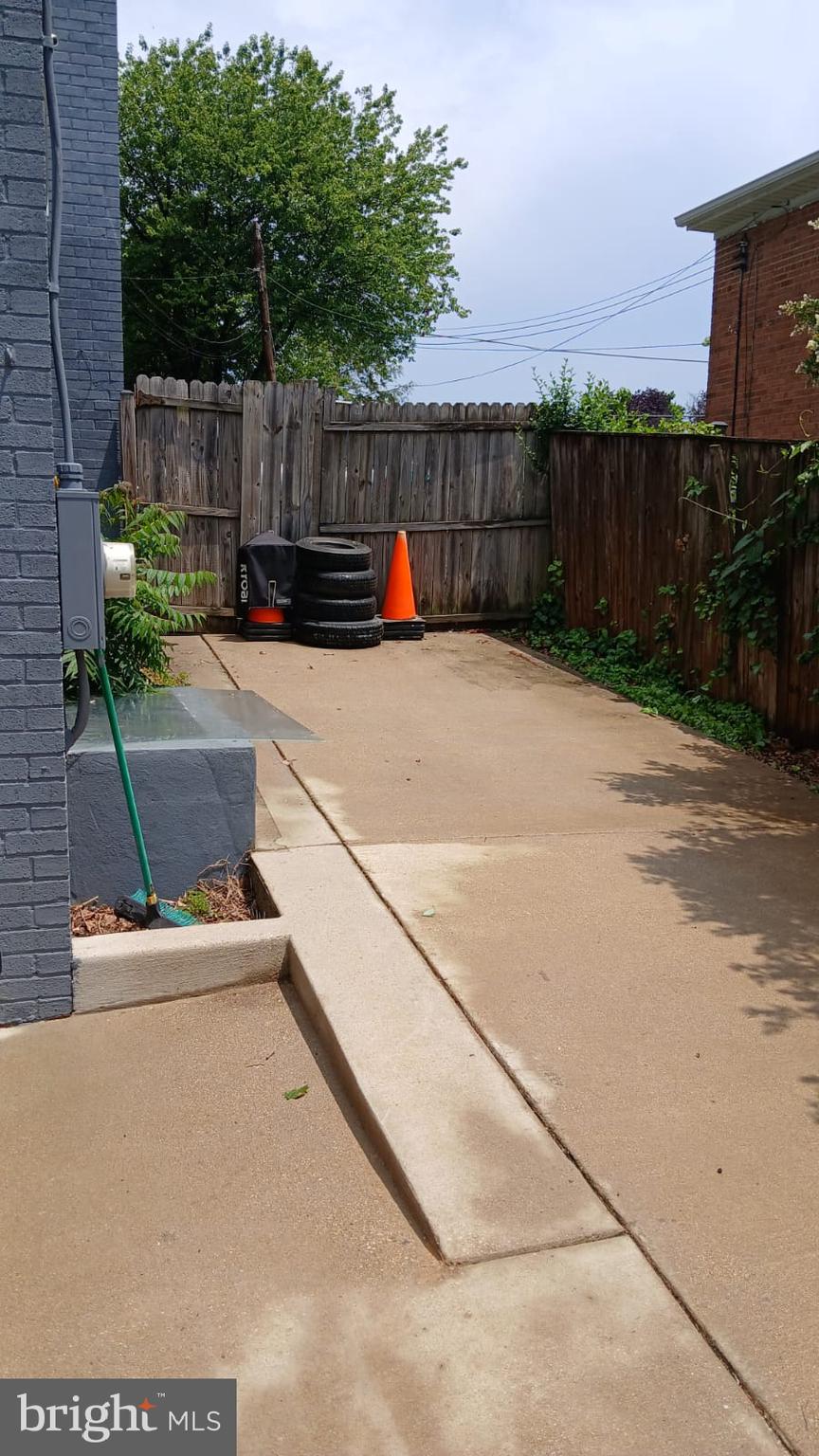 HILLCREST HEIGHTS - Residential