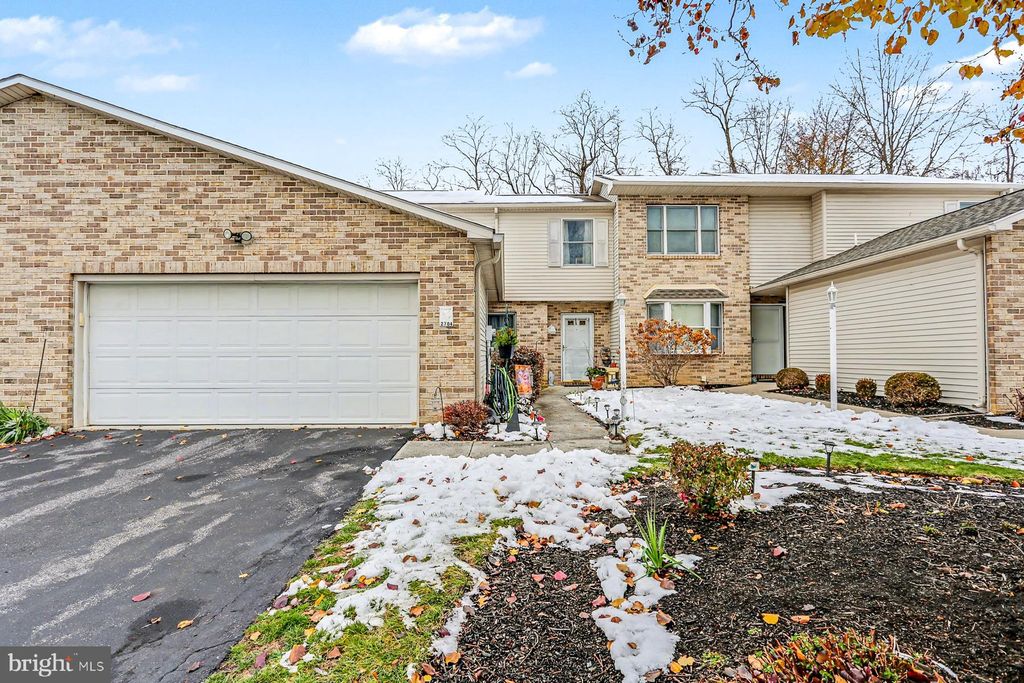 Photo of 2704 Gateway Court, HARRISBURG, PA 17110 (MLS # PADA2052160)