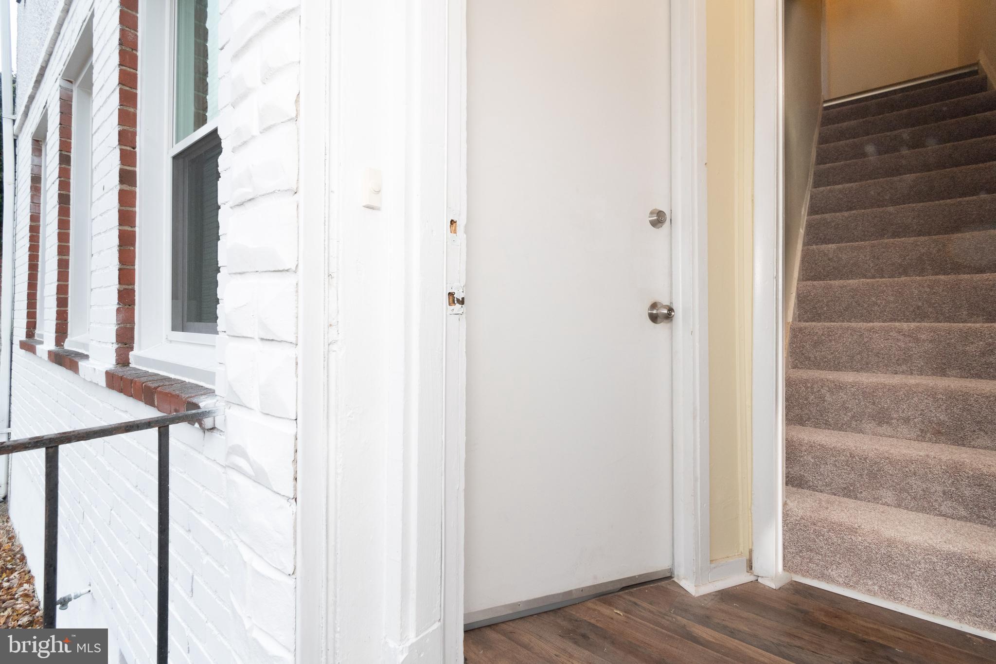 FRANKFORD - Residential Lease