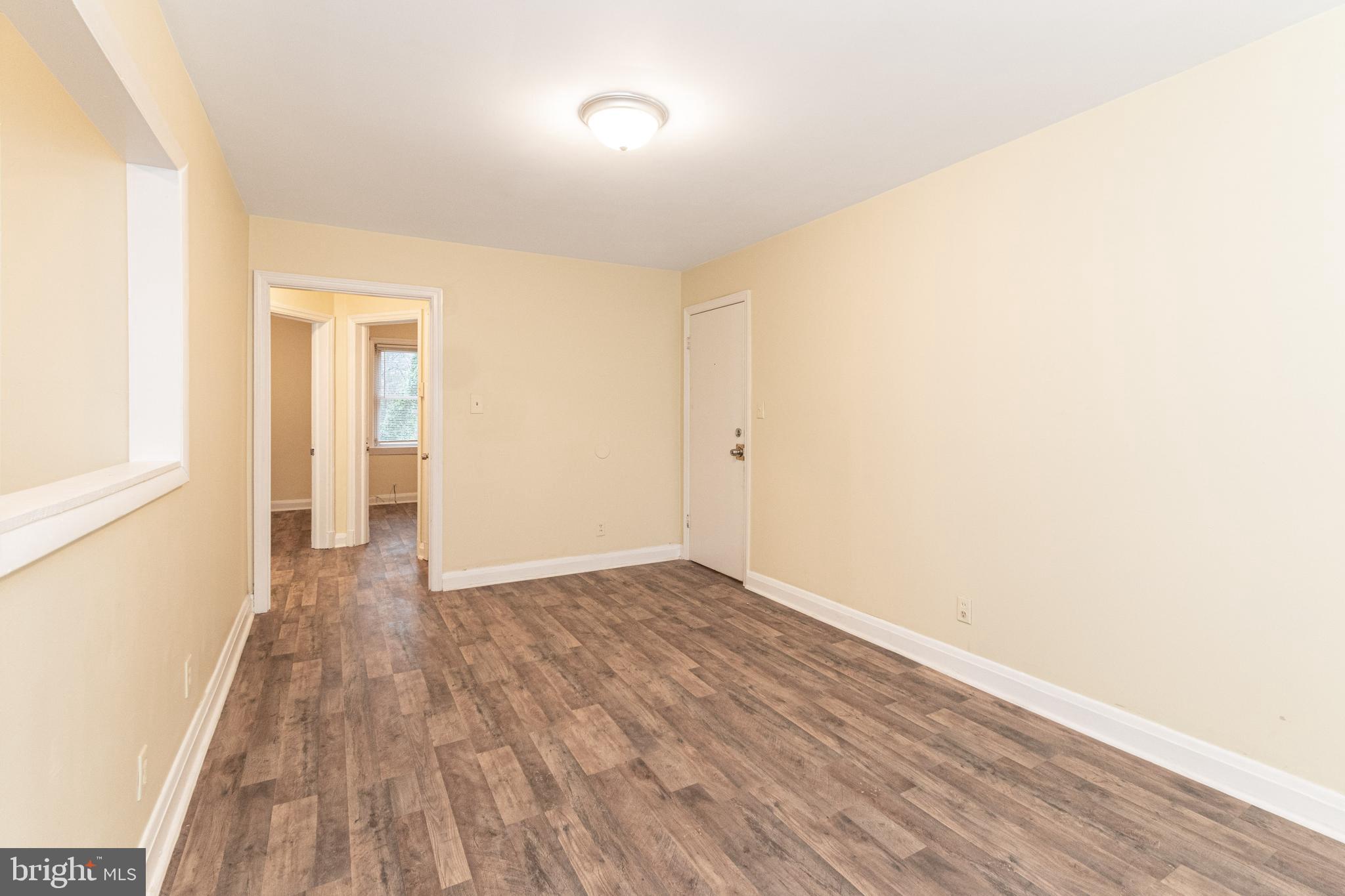 FRANKFORD - Residential Lease