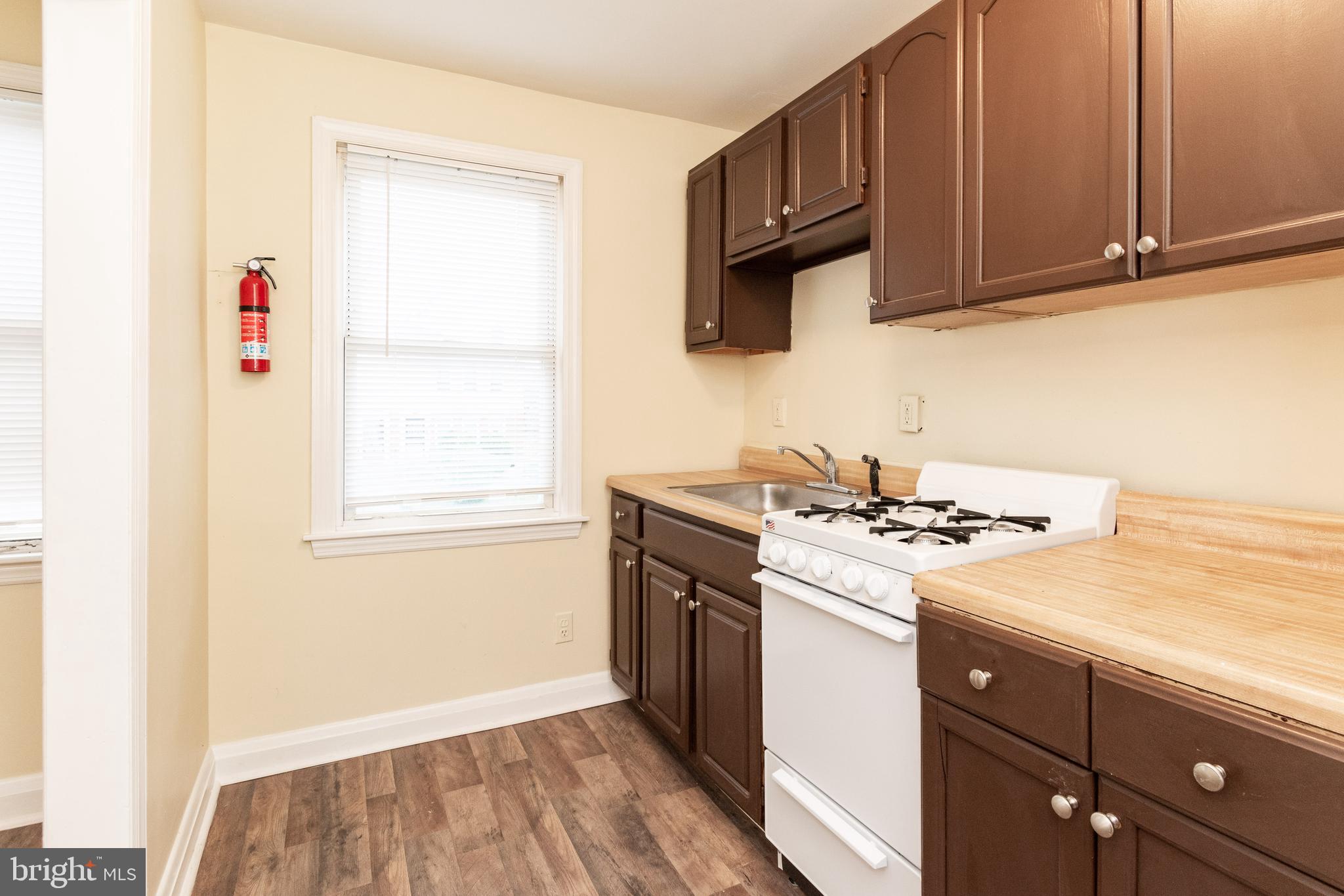 FRANKFORD - Residential Lease