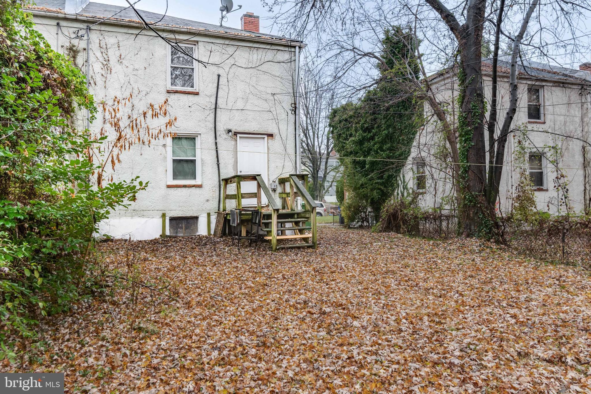 FRANKFORD - Residential Lease