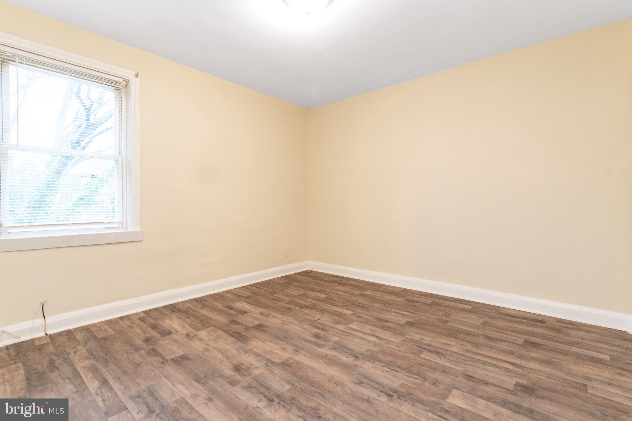 FRANKFORD - Residential Lease