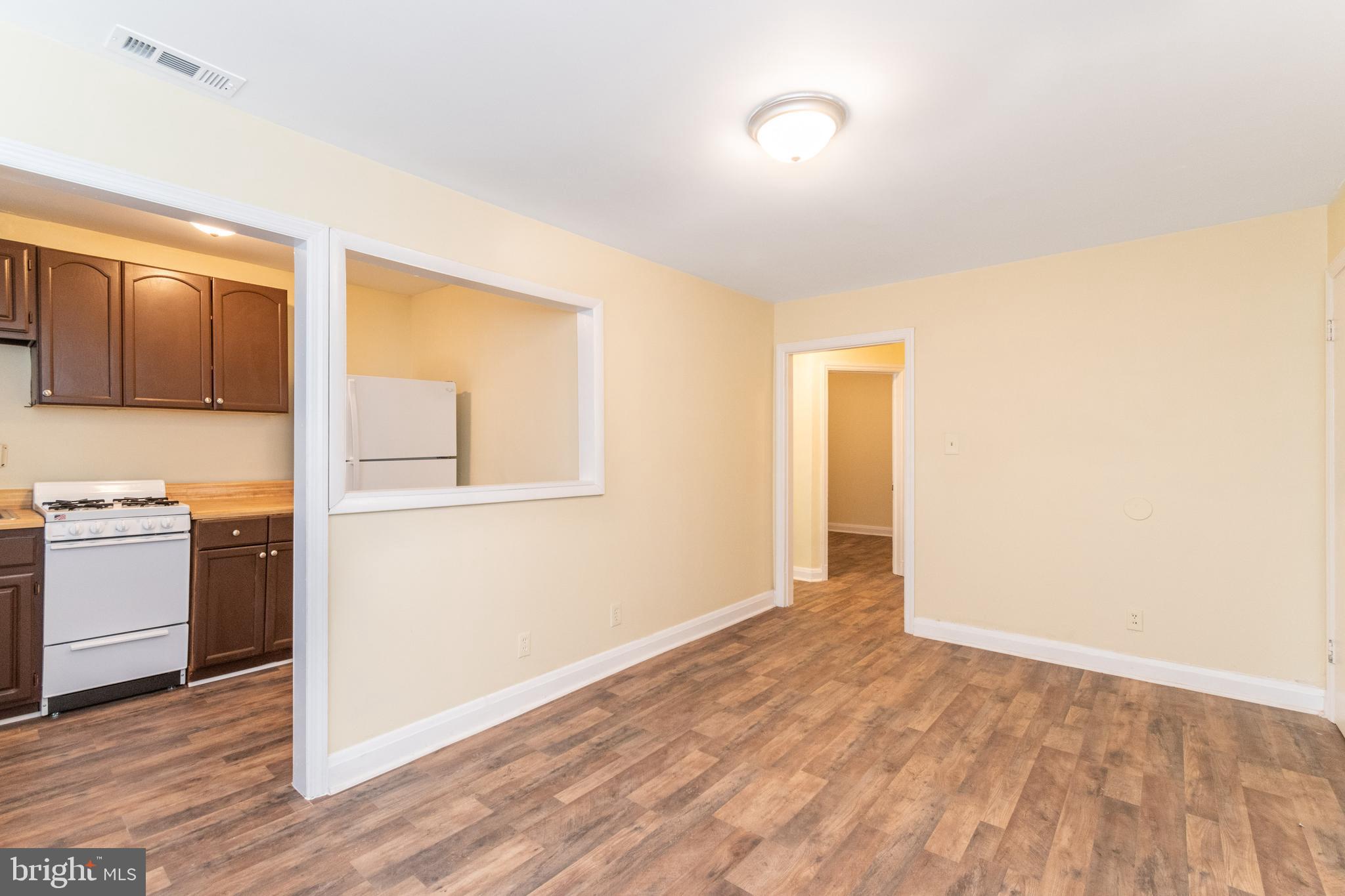 FRANKFORD - Residential Lease